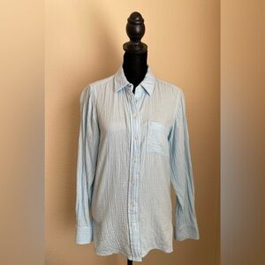Casual Blue Button Down Shirt with Relaxed Fit